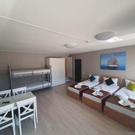 Aparthotel Nevada - Apartamente 콘스탄차 외부 사진