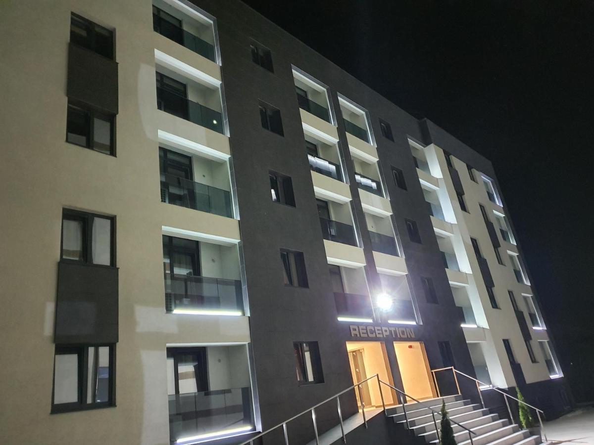 Aparthotel Nevada - Apartamente 콘스탄차 외부 사진