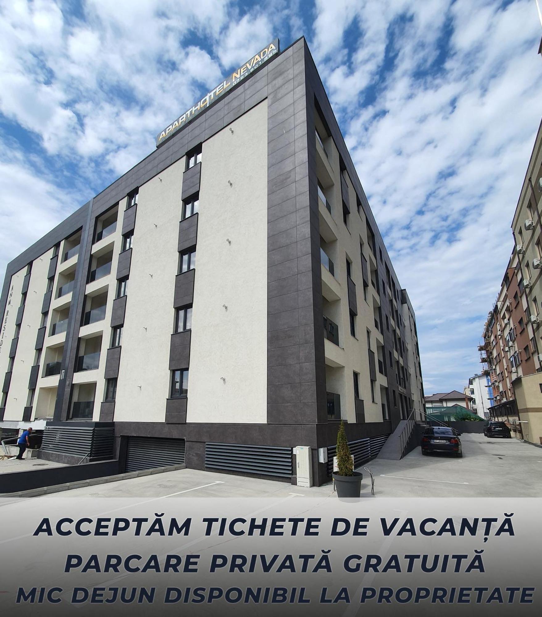 Aparthotel Nevada - Apartamente 콘스탄차 외부 사진