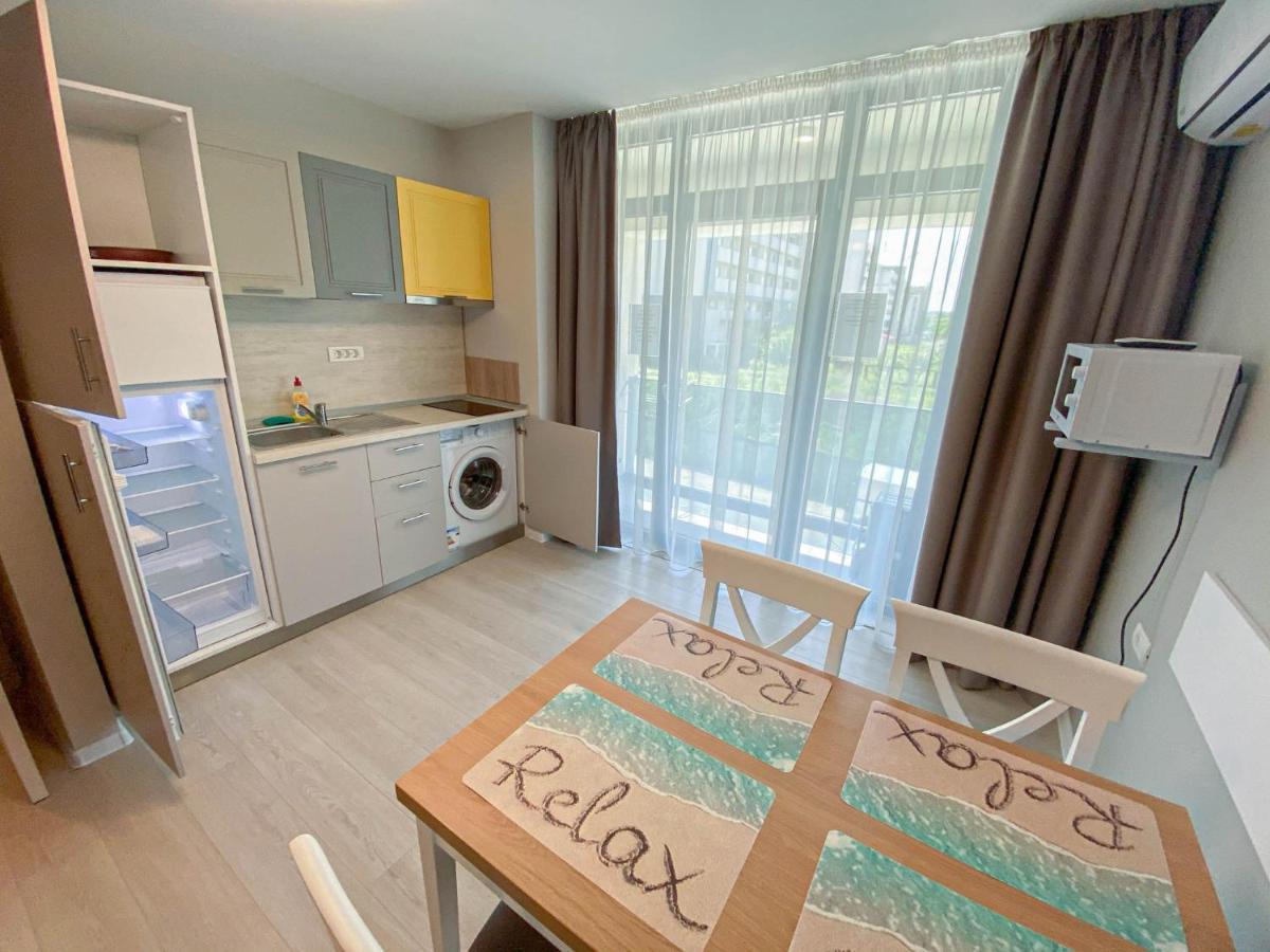Aparthotel Nevada - Apartamente 콘스탄차 외부 사진