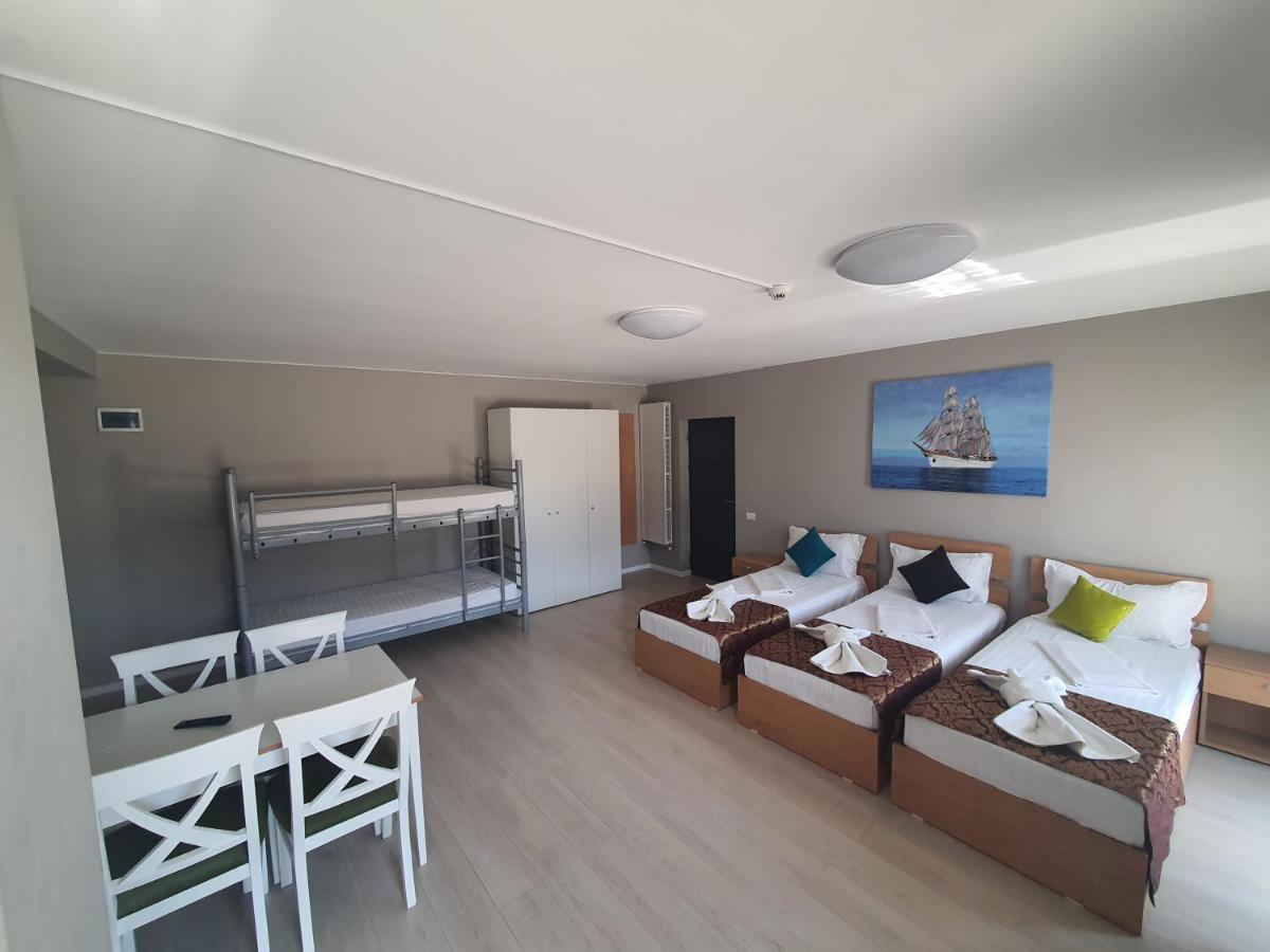 Aparthotel Nevada - Apartamente 콘스탄차 외부 사진