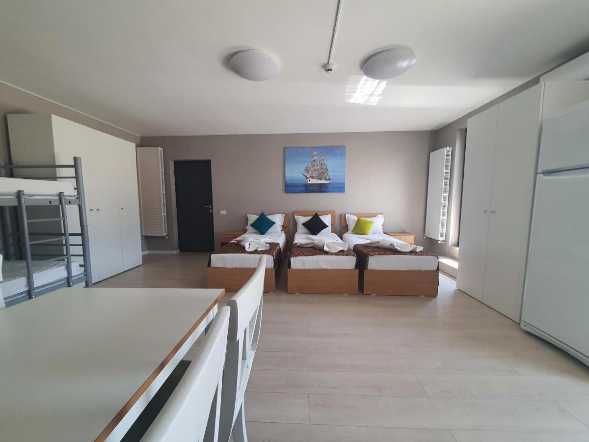 Aparthotel Nevada - Apartamente 콘스탄차 외부 사진